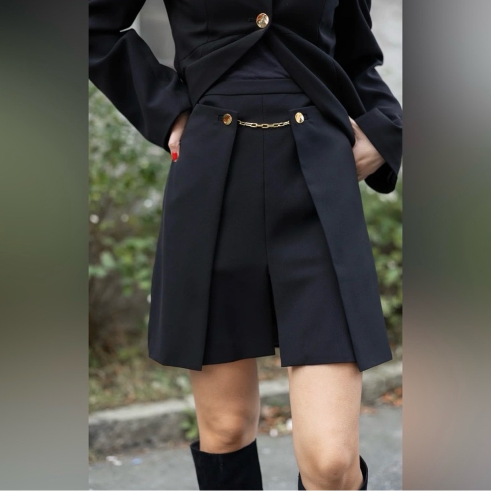 GANNI Tailored Twill Mini-Skirt With Chain Detail in Black NWT